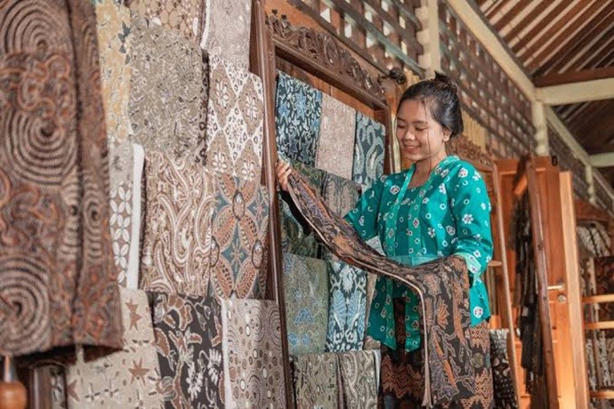 Branding Produk Lokal di Sosmed: Meningkatkan Visibilitas dan Daya Tarik Produk Anda