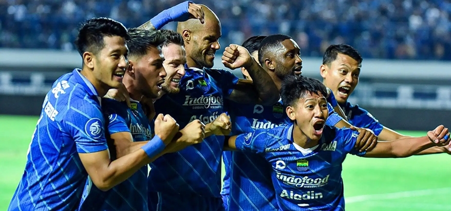 Dominasi Sang Pangeran: Persib Bandung Kunci Gelar Juara Liga 1 Sebelum Musim Berakhir!