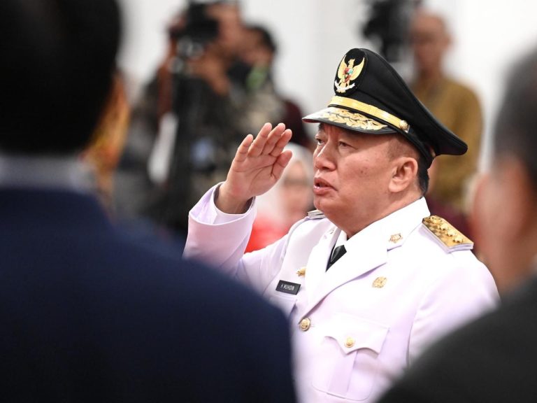H. Muhidin, Gubernur yang Membawa Napas Baru untuk Kalimantan Selatan