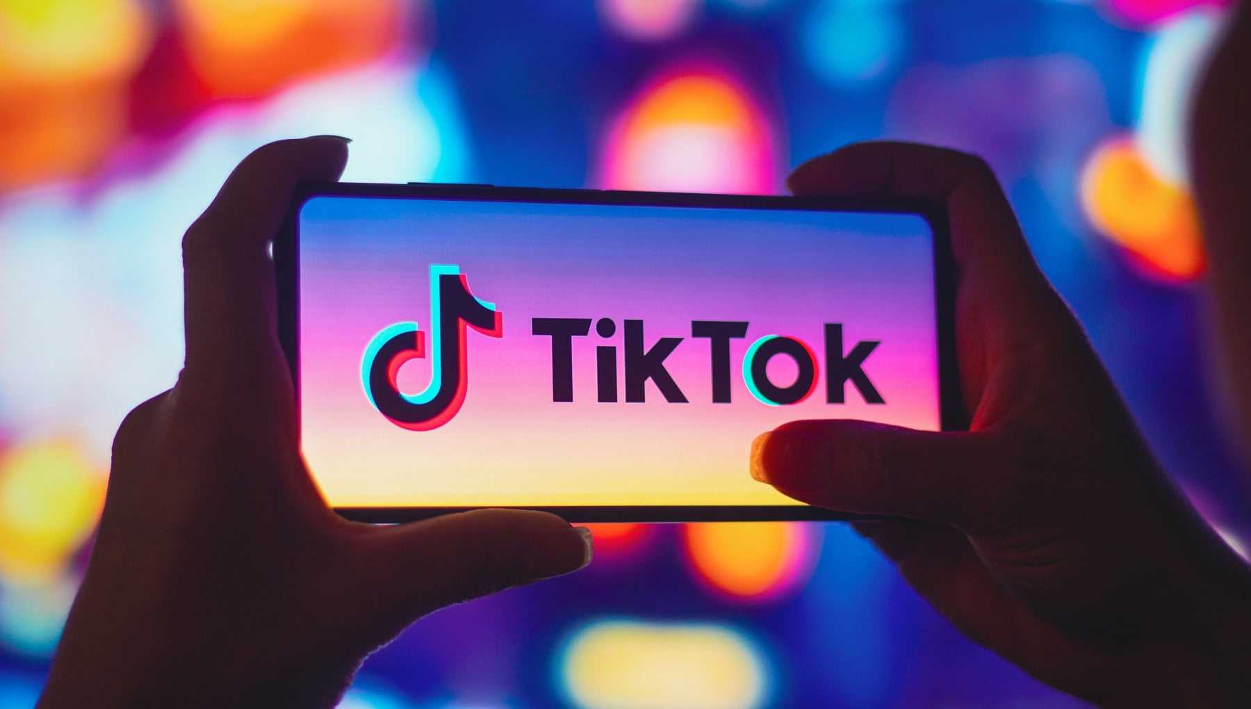 Jasa Followers TikTok Terpercaya di Rajakomen.com: Tingkatkan Popularitas Akun Anda